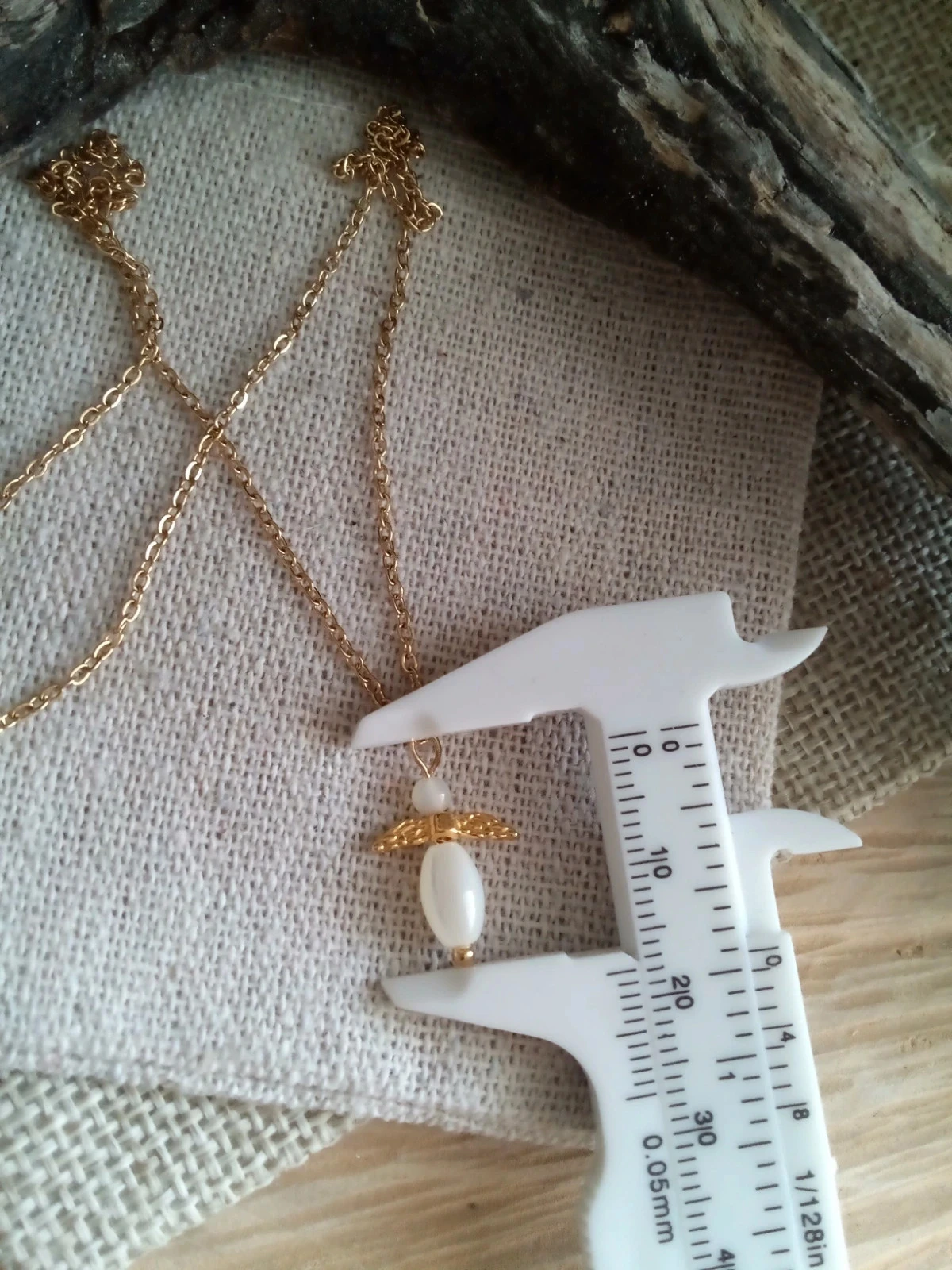 Collar de ángel dorado y blanco en nácar natural + tarjeta – photo 4